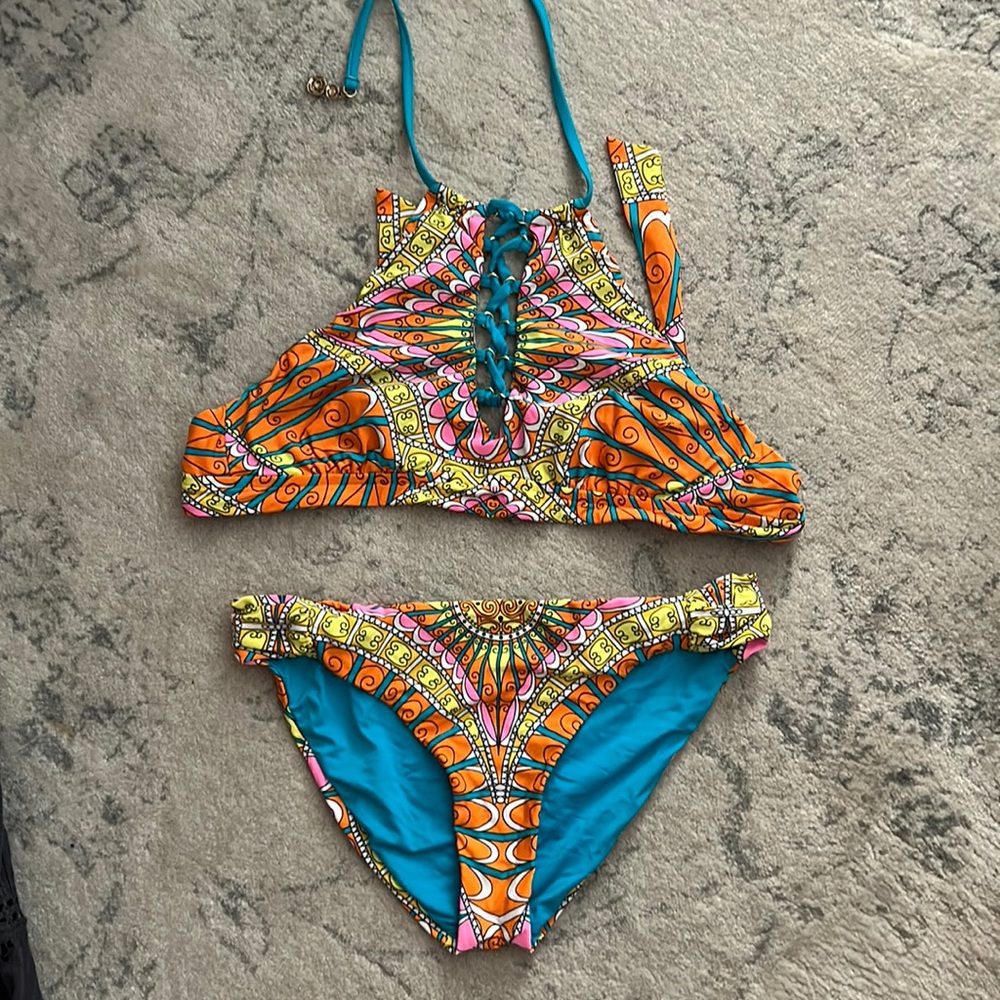 Bathing suit